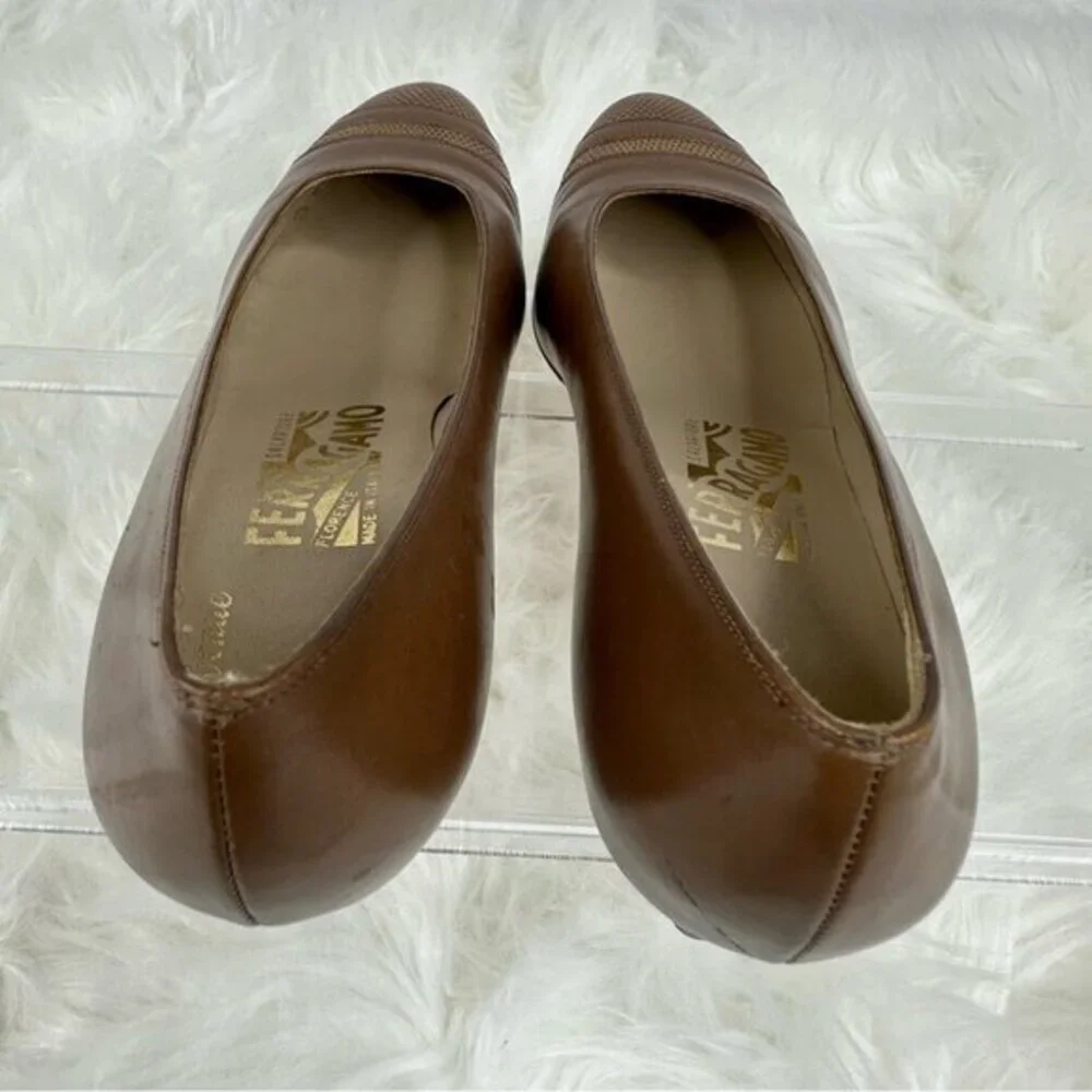 Salvatore Ferragamo Brown Leather Lizard‎ Cap Toe Pumps Block Heel 6.5 B Italy